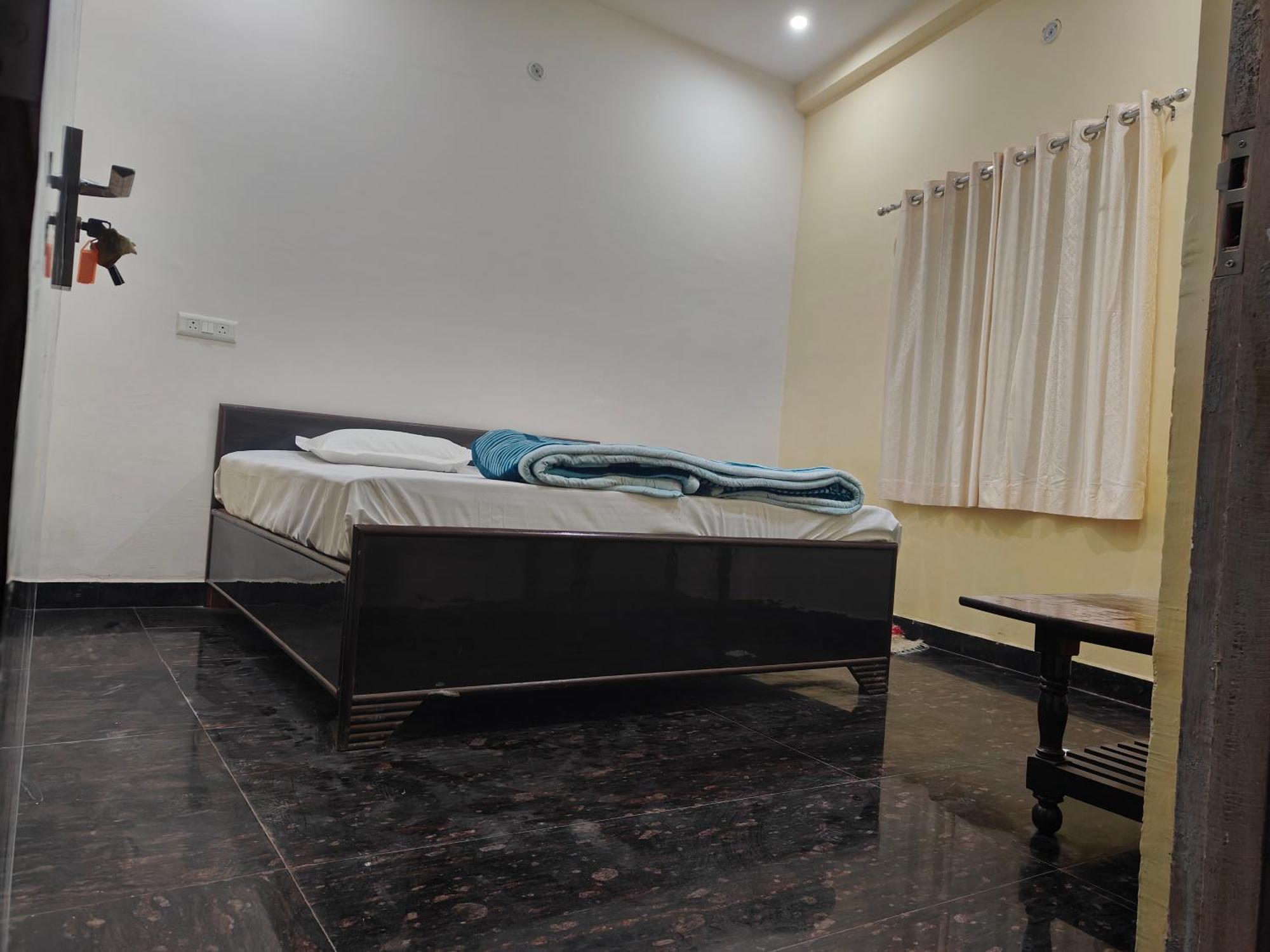 Sky Inn Paying Guest House Waranasi Zewnętrze zdjęcie